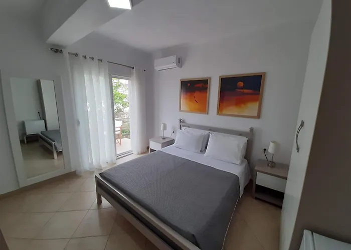 Meto Sarandë