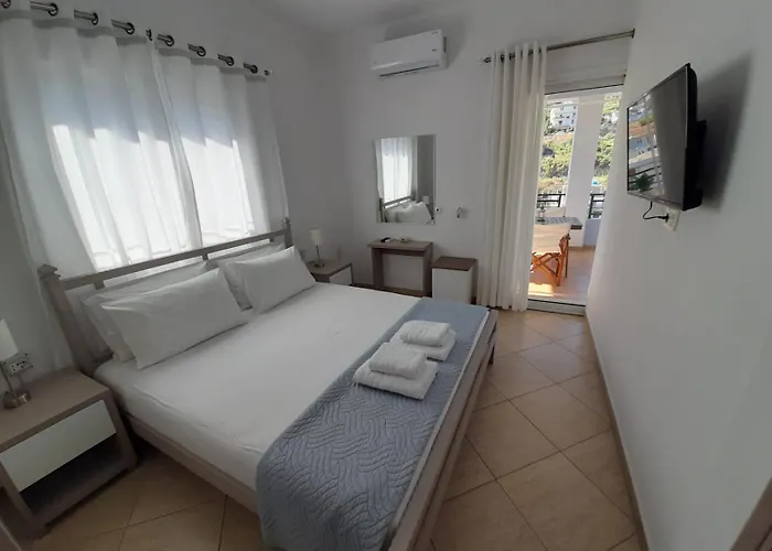 Meto 3* Saranda